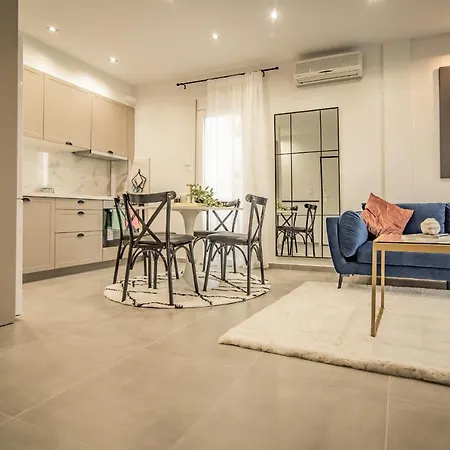 Apollo's On Radio Midas Apartament Saloniki