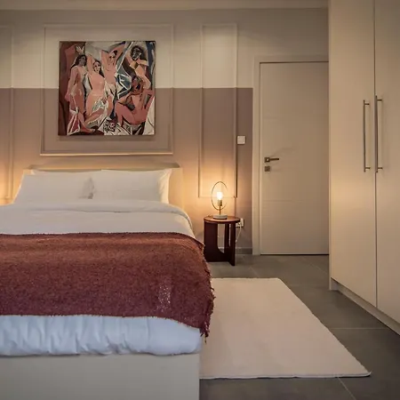 Apollo's On Radio Midas Apartament Saloniki