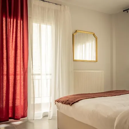 Apollo's On Radio Midas Apartament Saloniki