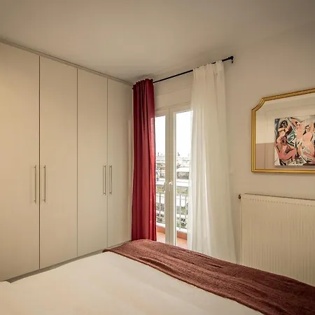 Apollo's On Radio Midas Apartament *